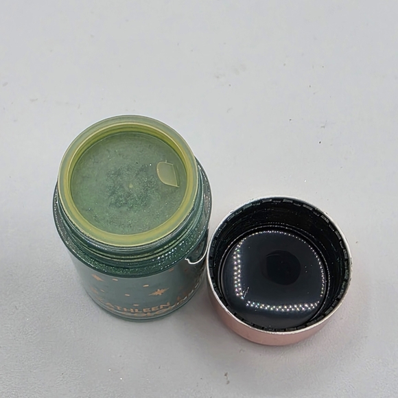 Colourpop x Kathleen Lights The Bull Zodiac Loose Pigment Eyeshadow - Picture 4 of 4